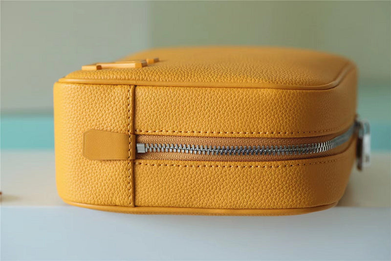 I W Fashion Lu-Vi bags - 10677