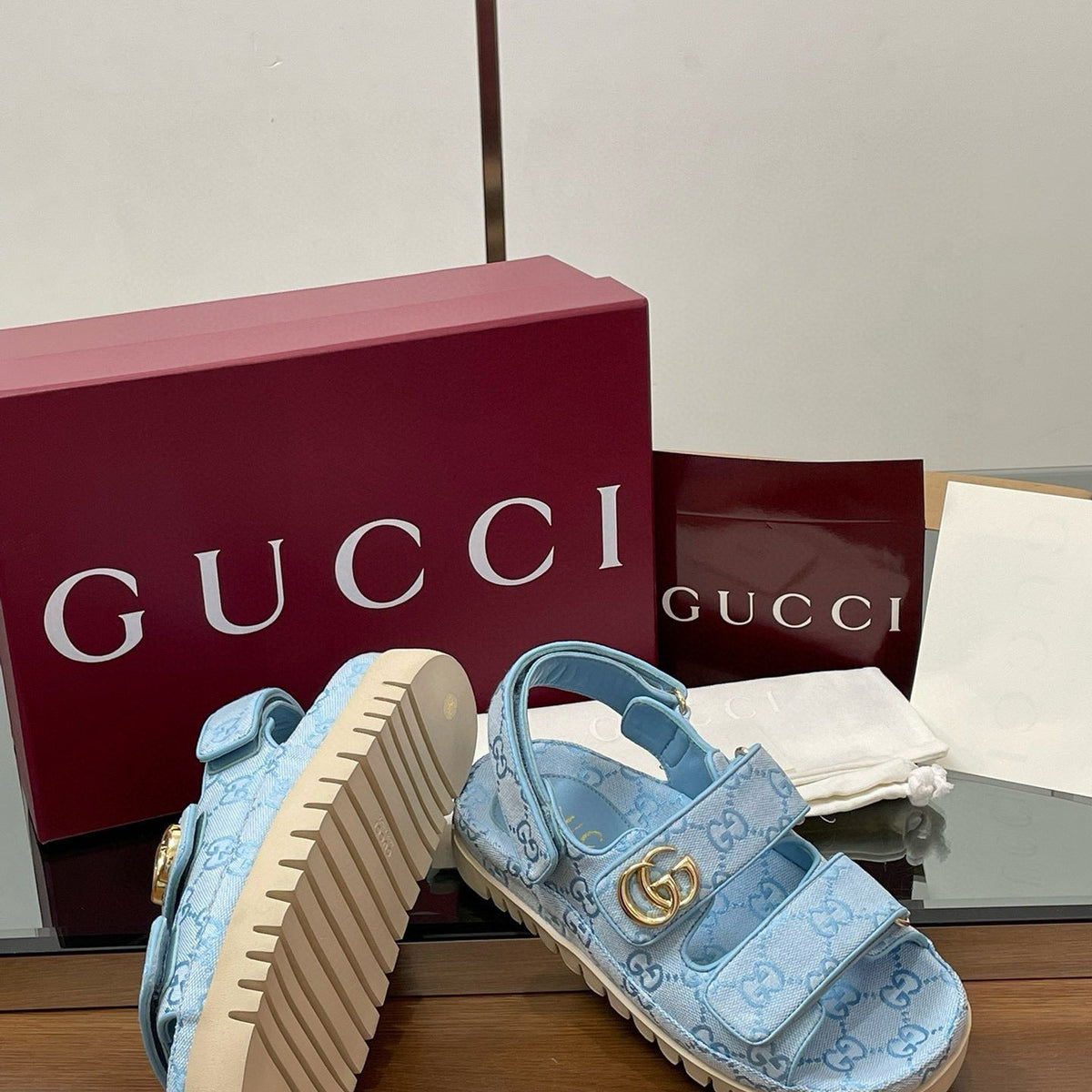 GG SANDALS