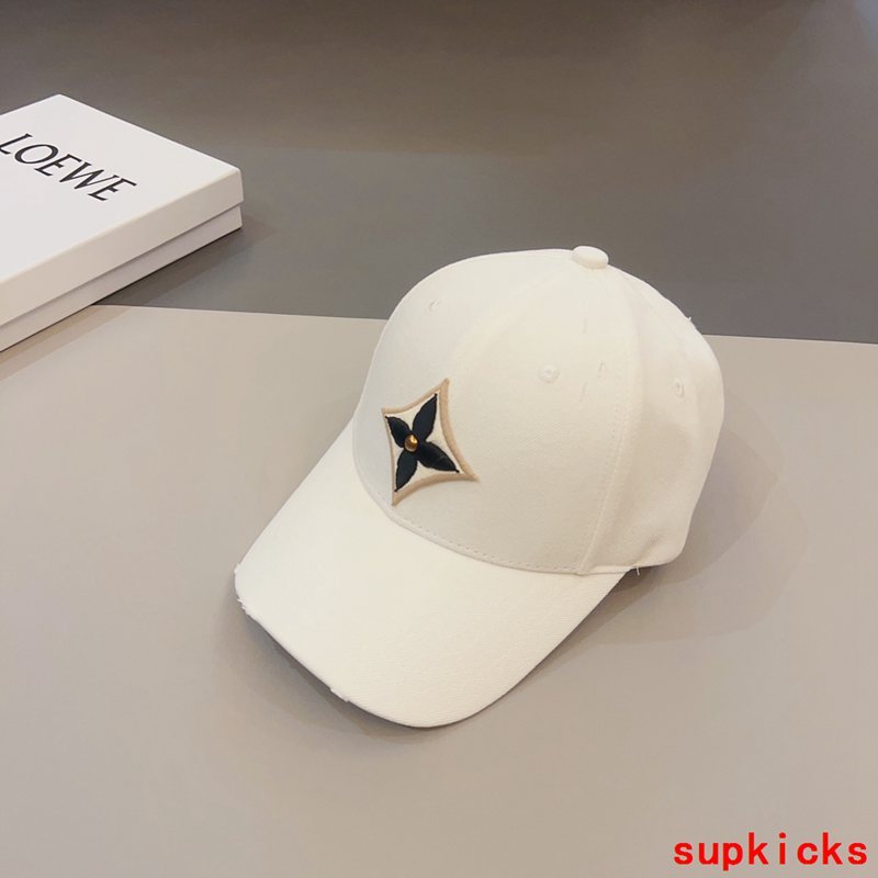Louis Vuitton Luxury Cap