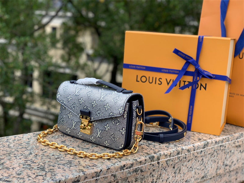 PHA - LOV Bags - 578