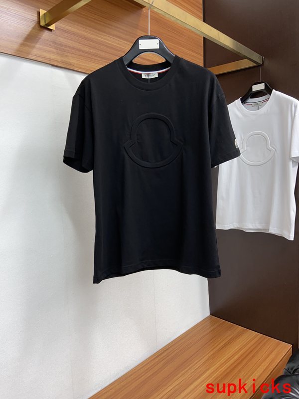 Moncler Luxury Cloth