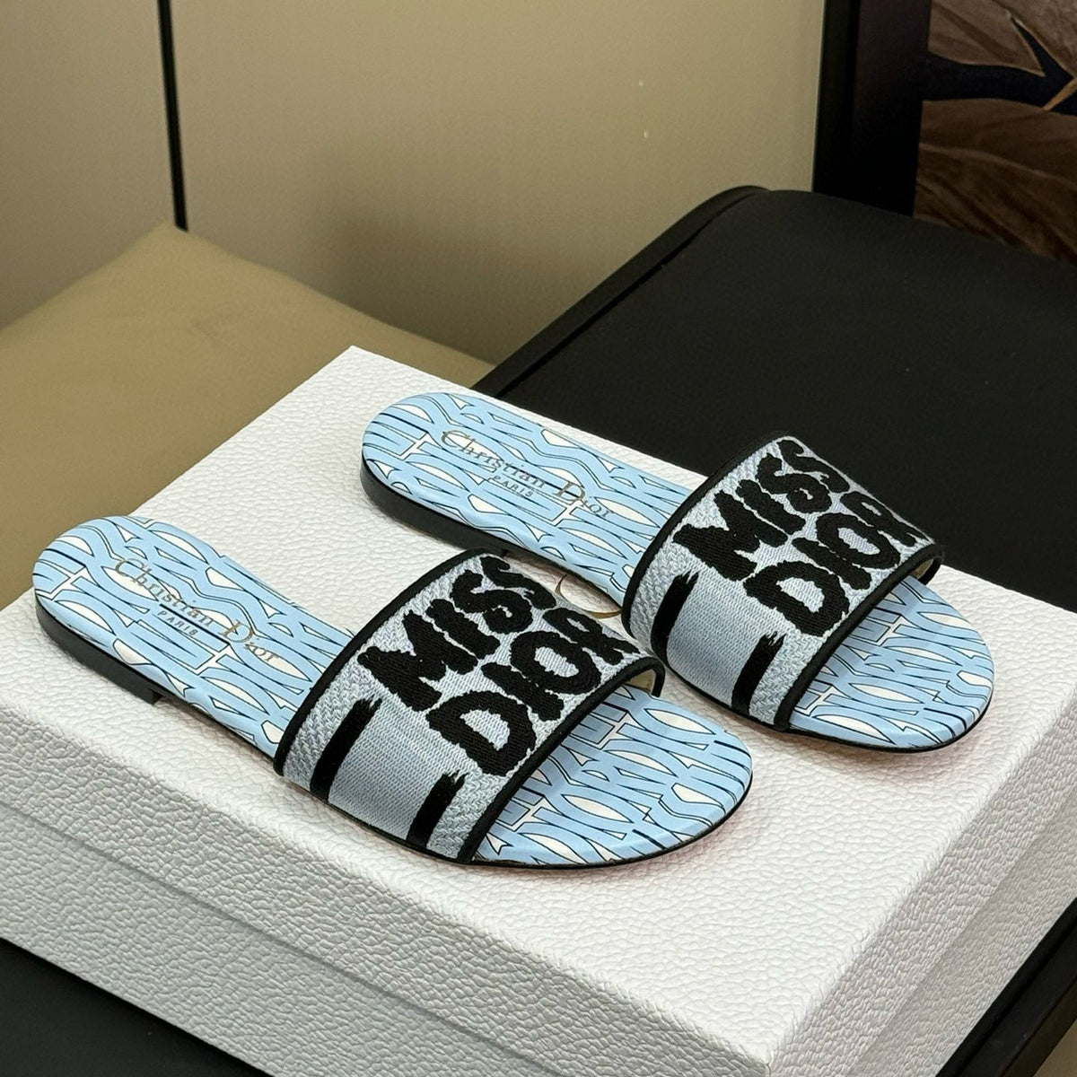 CD DWAY SLIDES