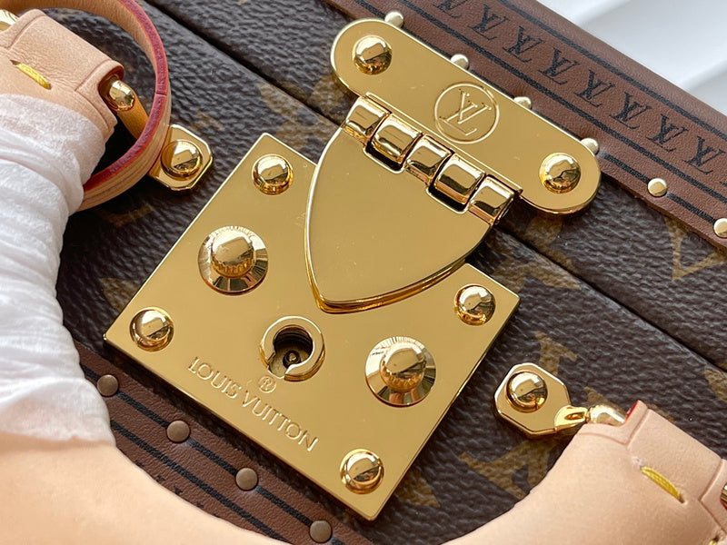 I W Fashion Lu-Vi bags - 17406