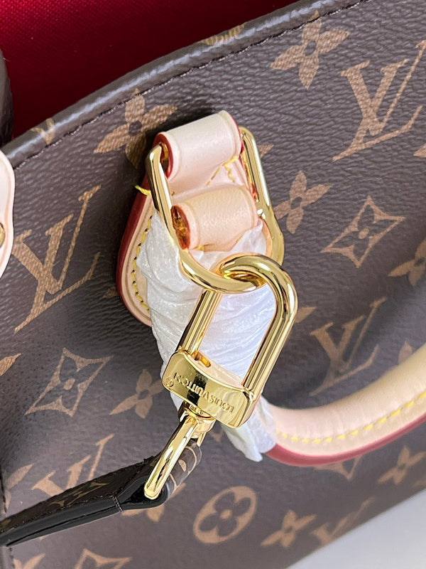I W Fashion Lu-Vi bags - 17303