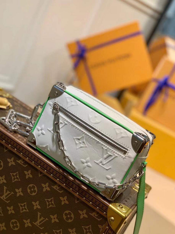 I W Fashion Lu-Vi bags - 17542