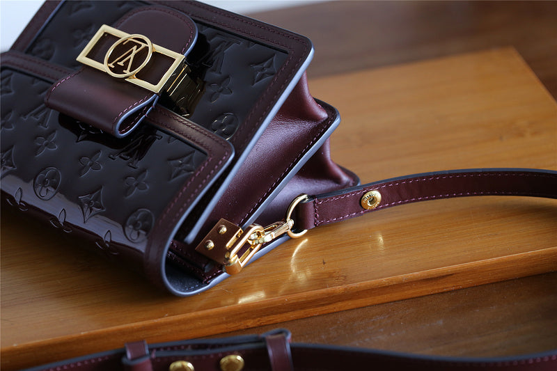 I W Fashion Lu-Vi bags - 8125