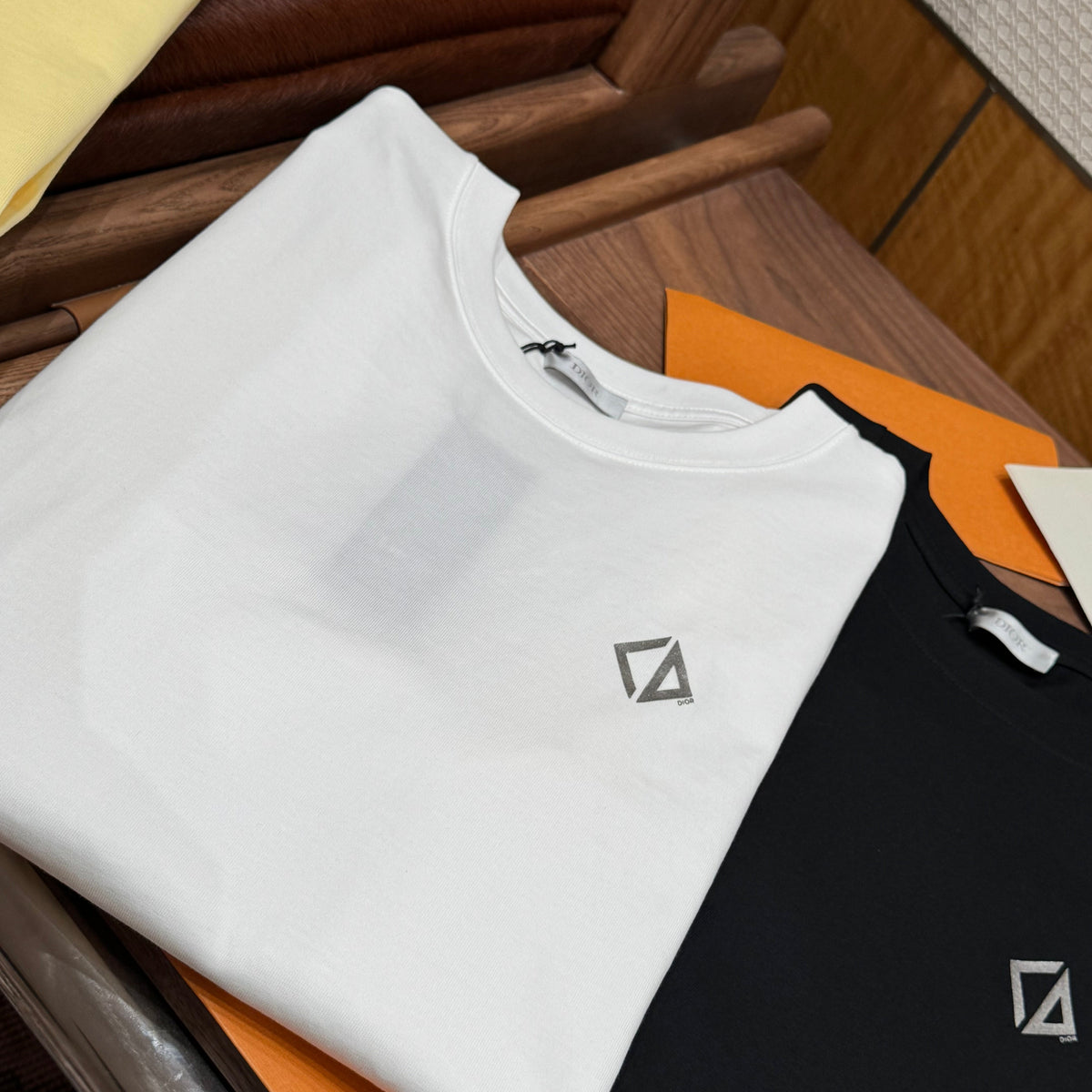 CD T-SHIRT