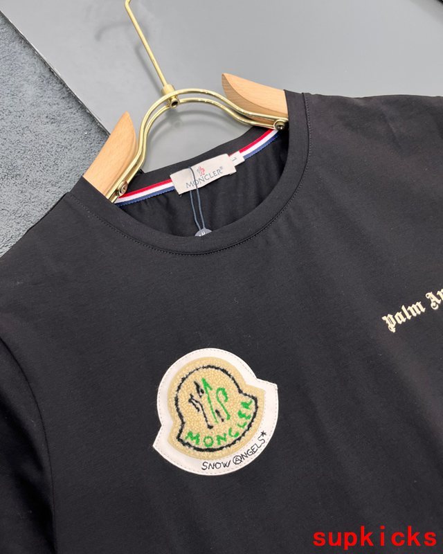 Moncler Luxury Cloth