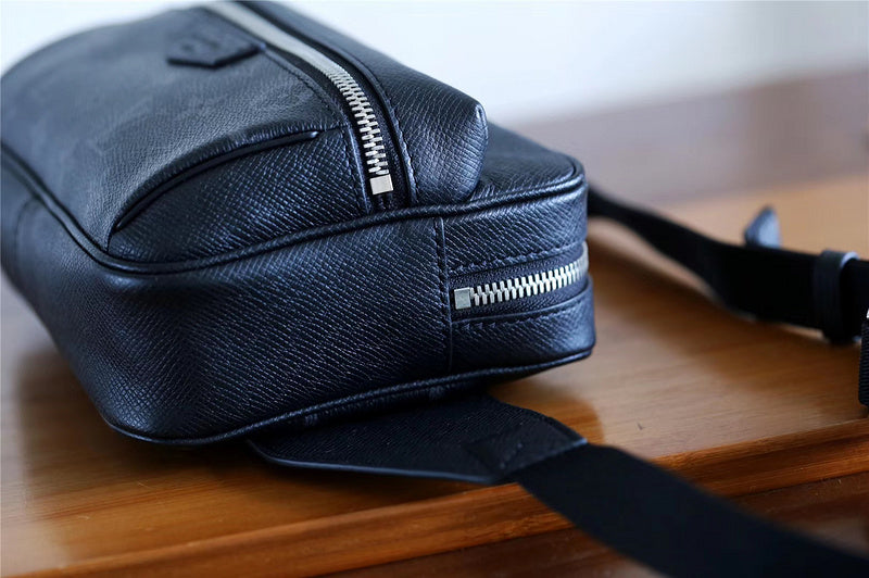 I W Fashion Lu-Vi bags - 10305