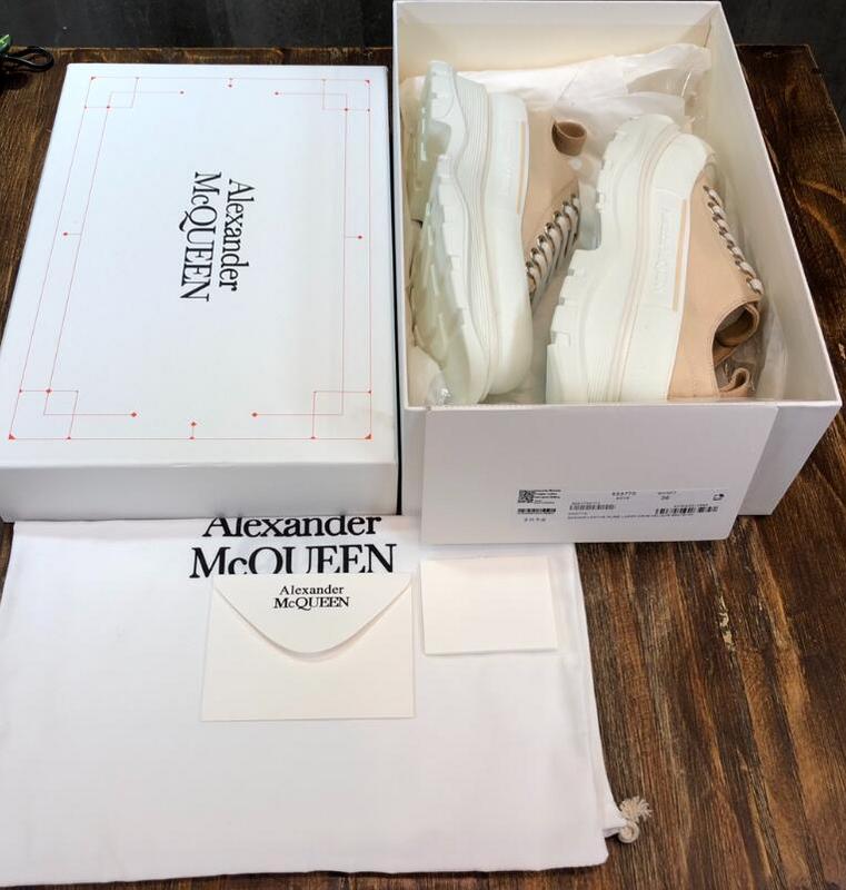 Mila's Edit - AQ Men SHoes - 394