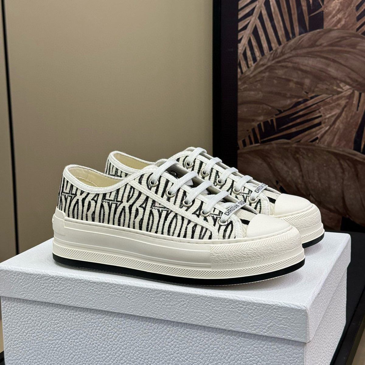 CD PLATFORM SNEAKER