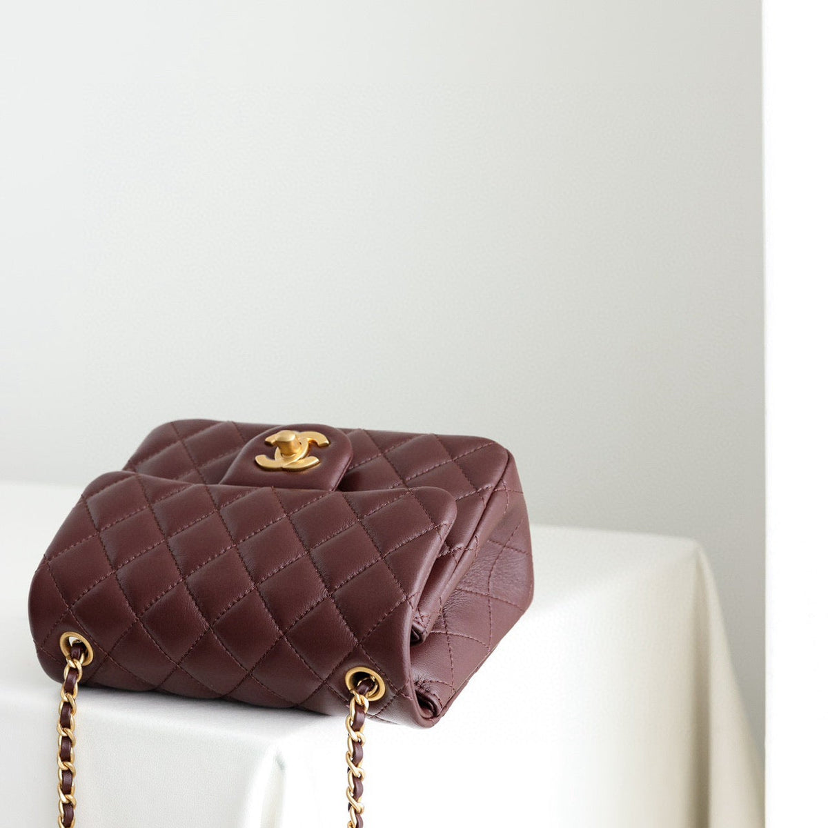 CC CLASSIC FLAP MINI BAG