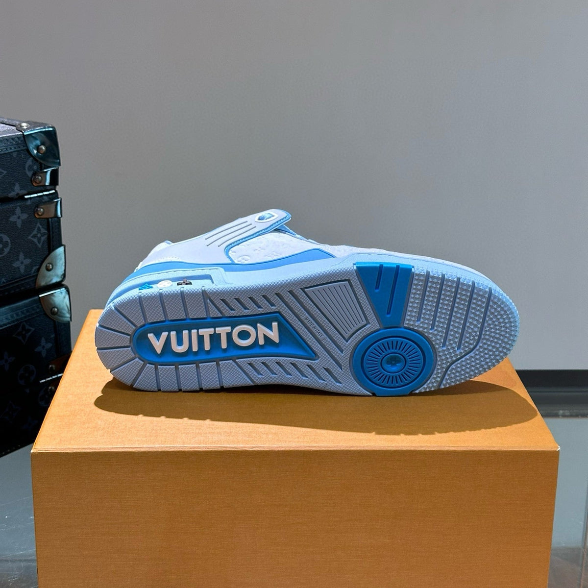 LOU TRAINERS
