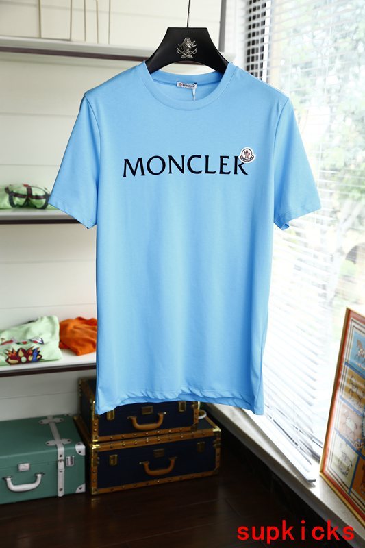 Moncler Luxury Cloth