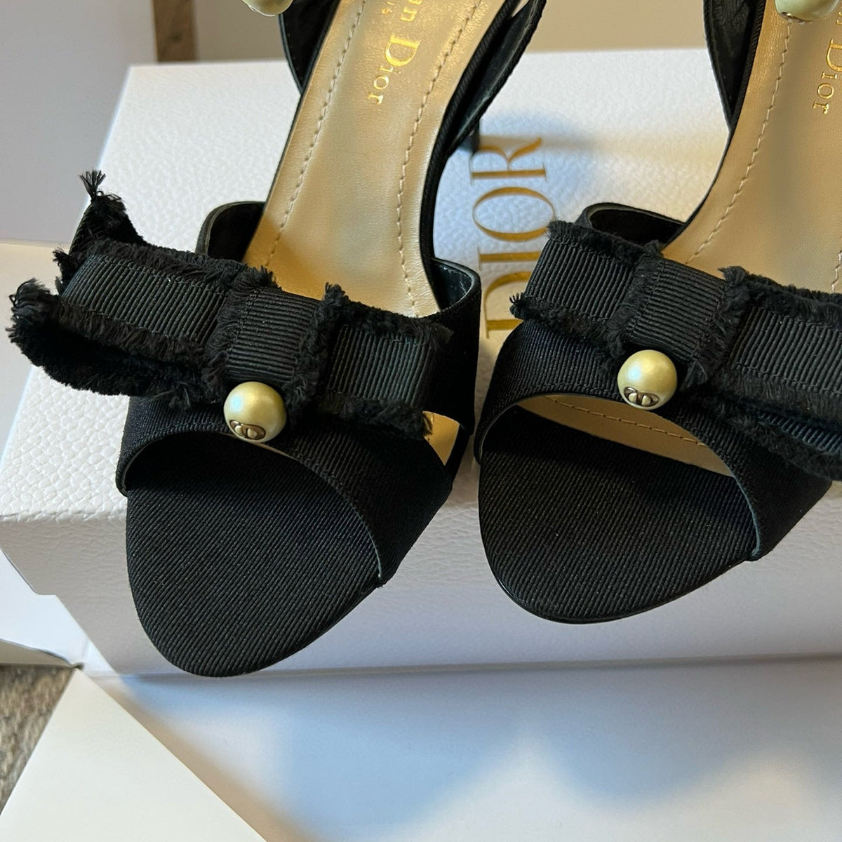 CD HEELS