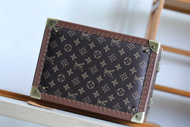 I W Fashion Lu-Vi bags - 9512