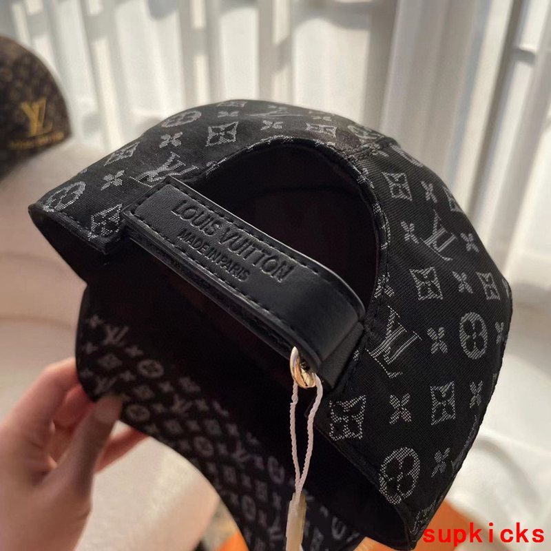 Louis Vuitton Luxury Cap