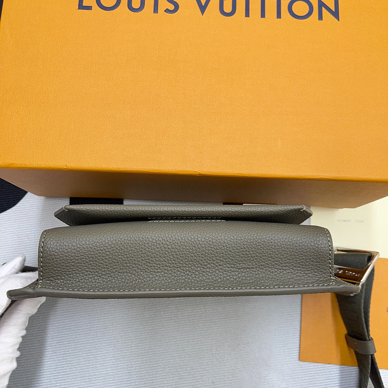 I W Fashion Lu-Vi bags - 9986