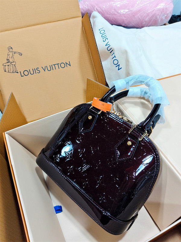 PHA - LOV Bags - 211