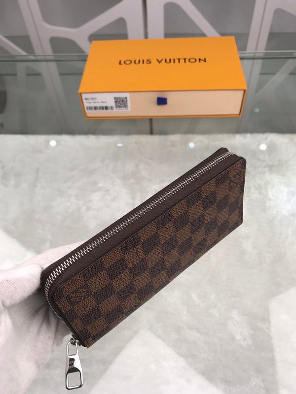 I W Fashion Lu-Vi bags - 10860