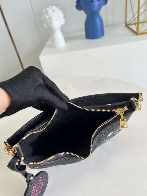 LOV2 Bags - Luxurious Bags  636