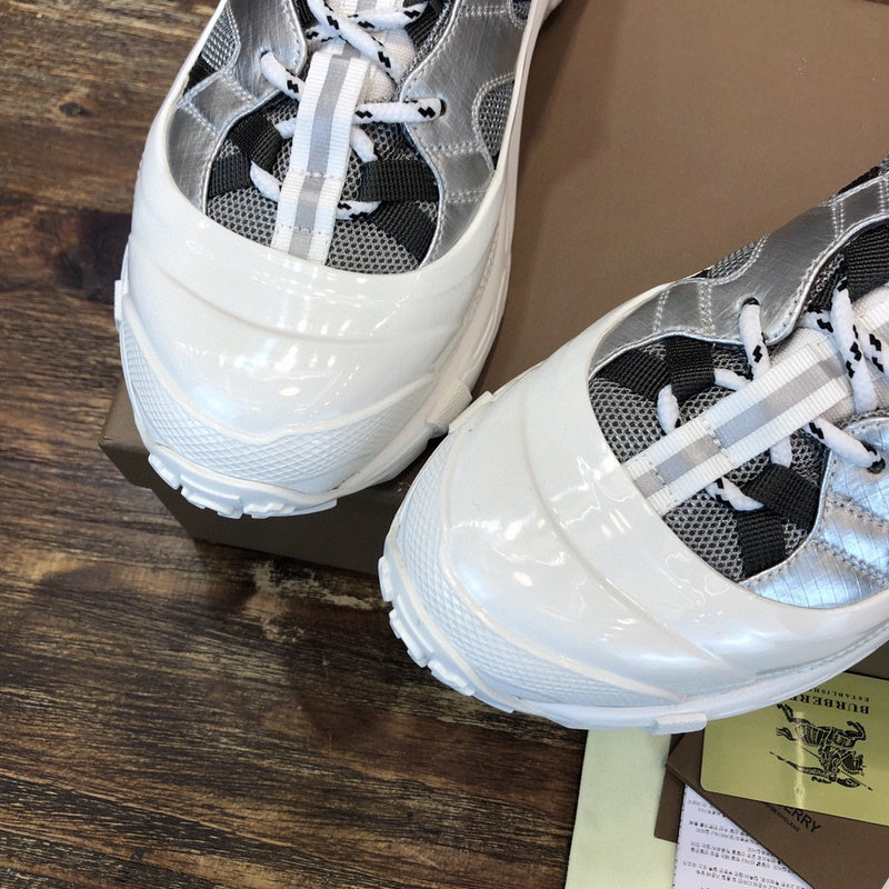 Burberry Luxury Shoes