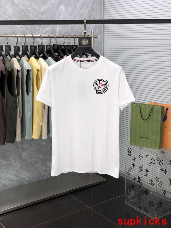 Moncler Luxury Cloth