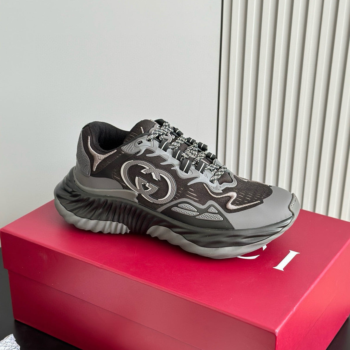 GG RIPPLE TRAINERS