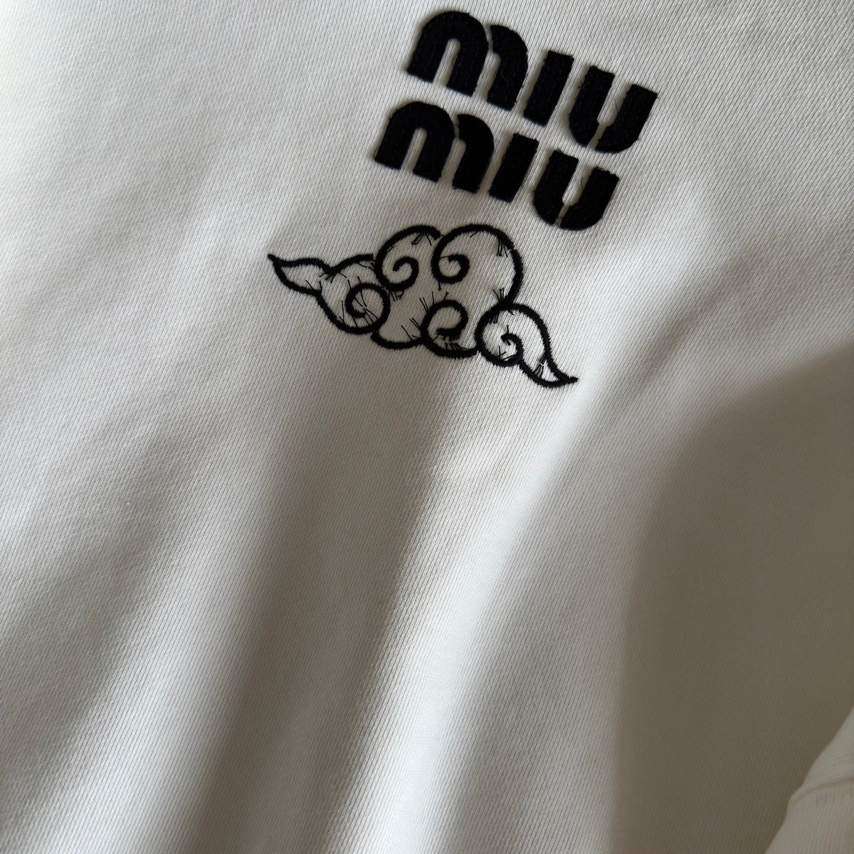 MIU M SWEATSHIRT