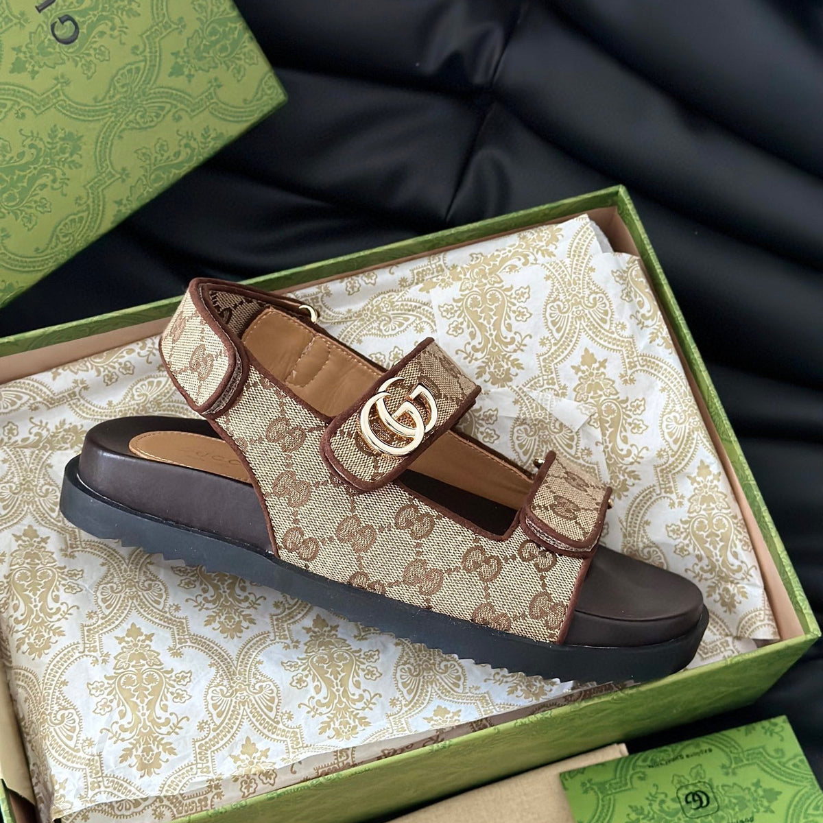 GG SANDALS