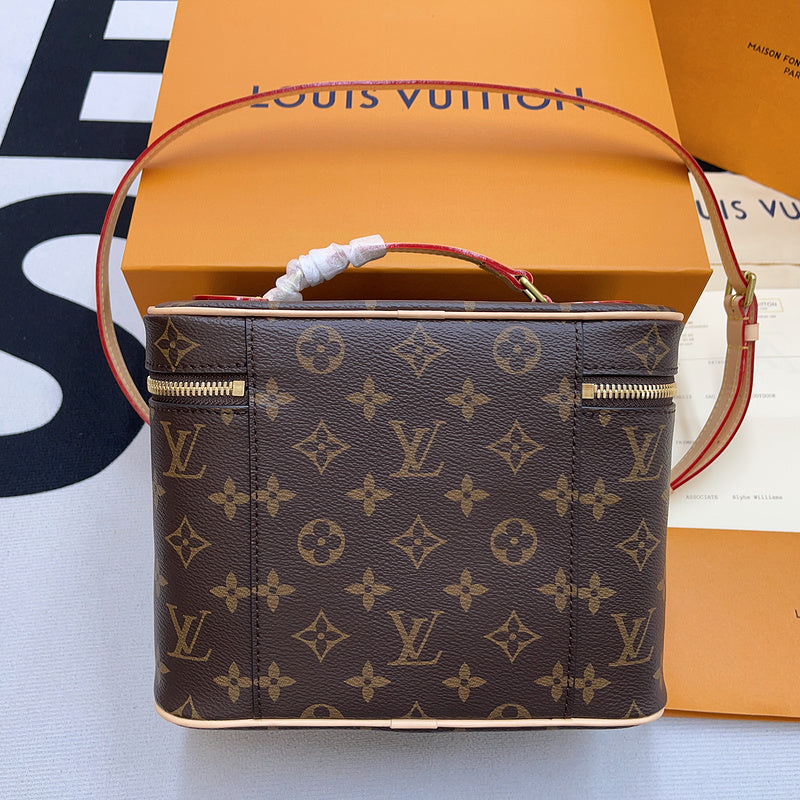 I W Fashion Lu-Vi bags - 8004