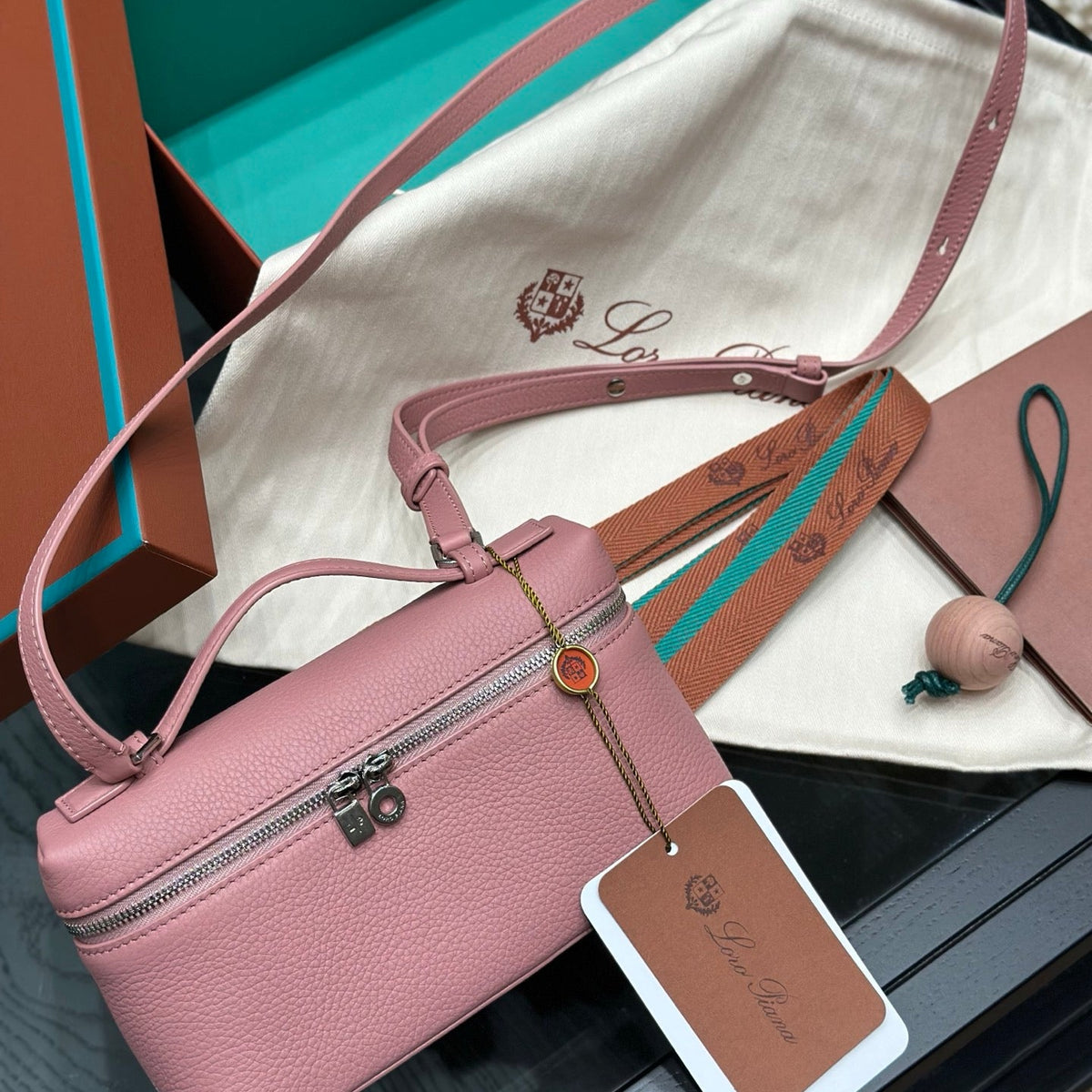 LORO P EXTRA POCKET L19 BAG