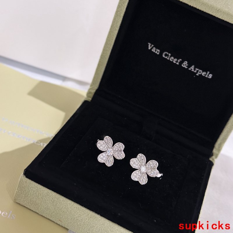Van Cleef & Arples Jewelry