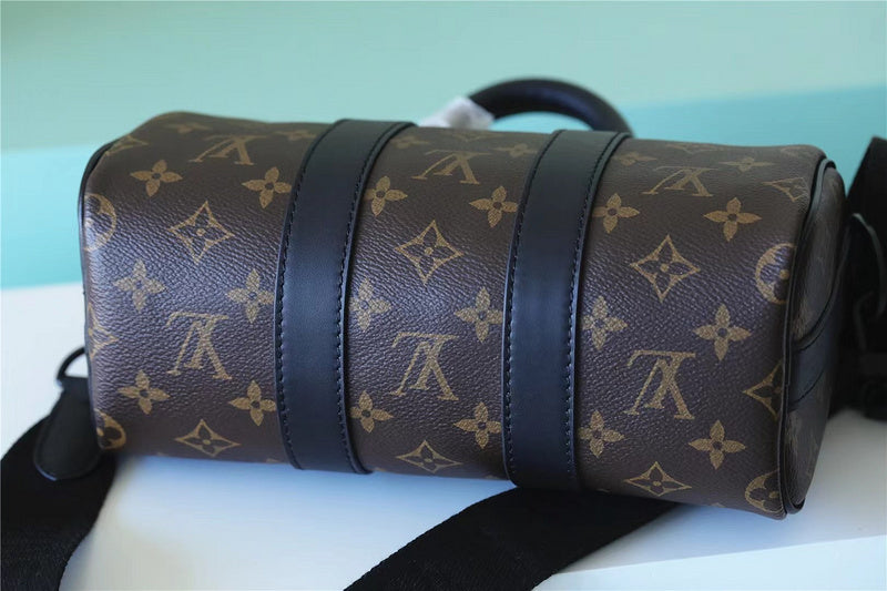 I W Fashion Lu-Vi bags - 11252