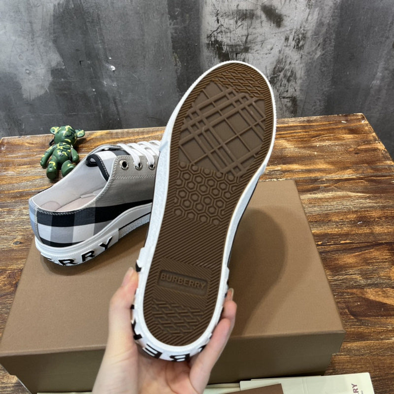 Burberry Luxury Shoes