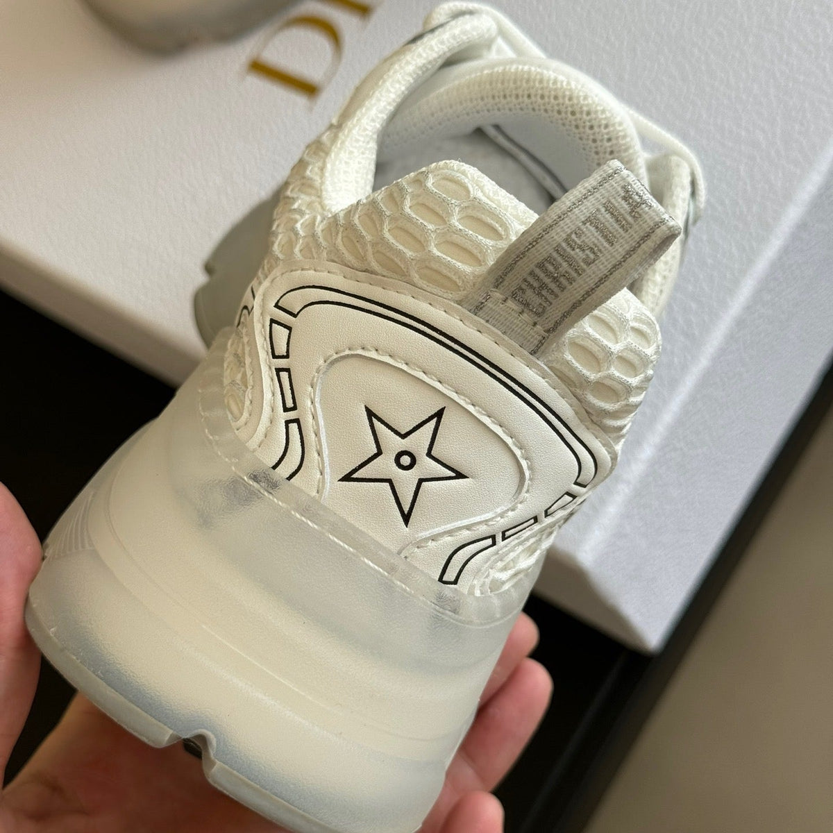 CD VIBE SNEAKERS