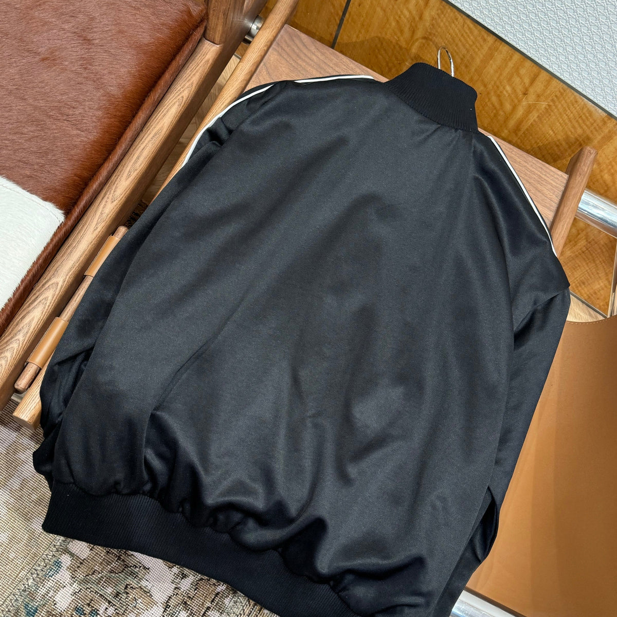 LOEW BOMBER