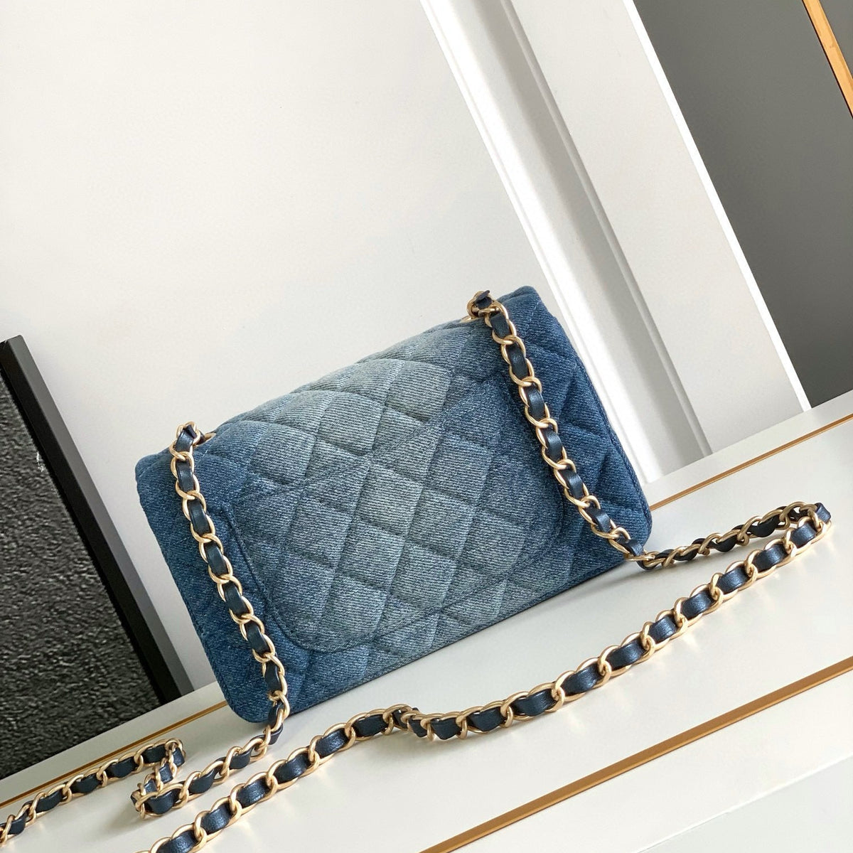 CC CLASSIC FLAP DENIM BAG