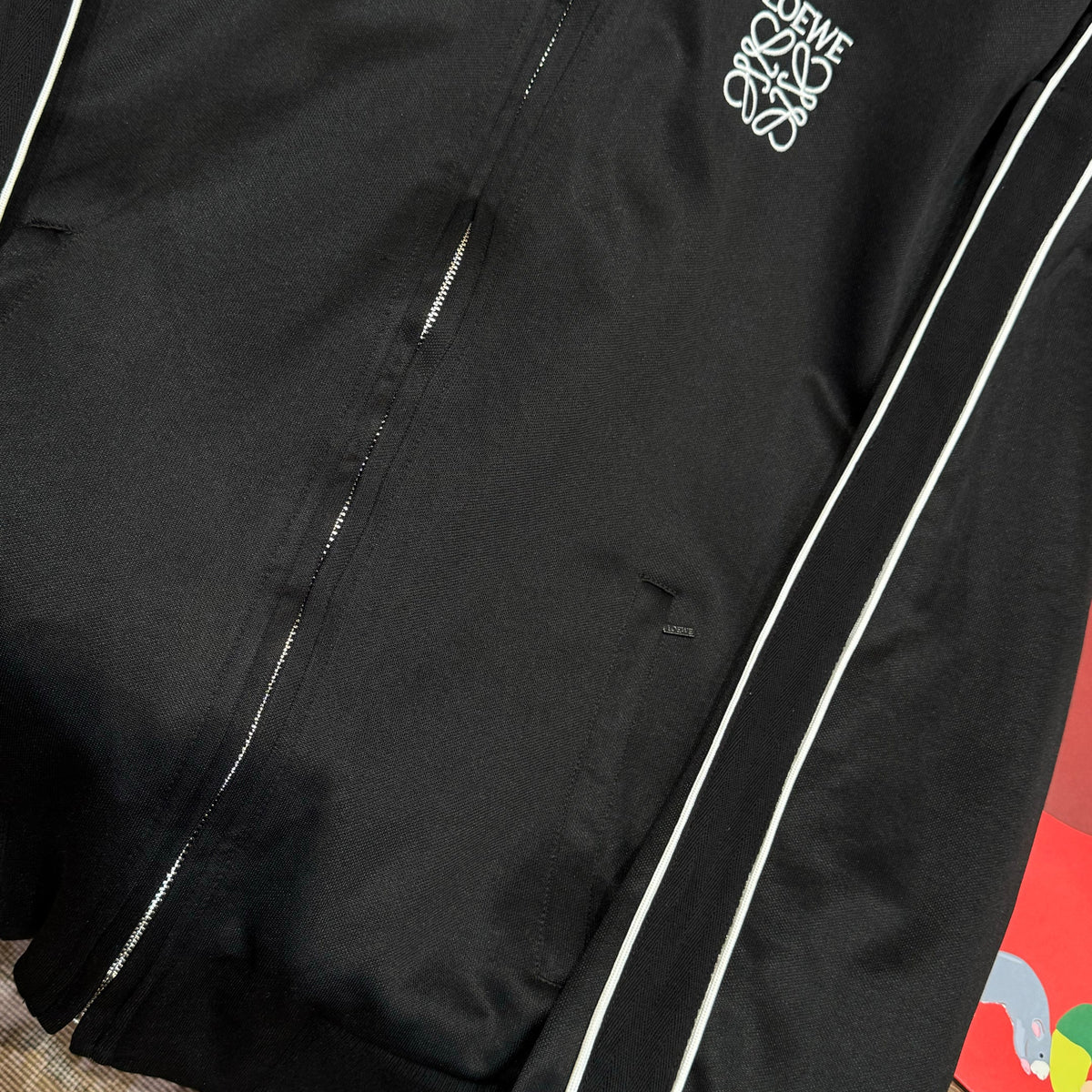 LOEW BOMBER