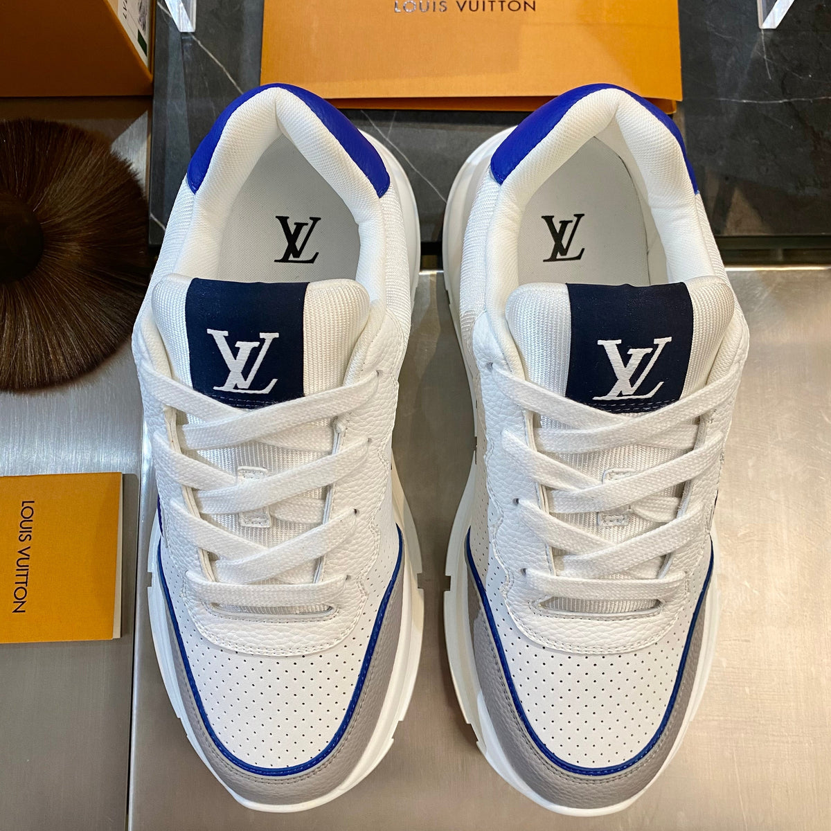 LOU CLASSIC SNEAKER