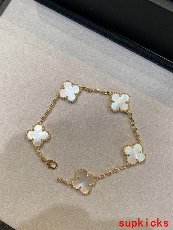 Van Cleef & Arples Jewelry