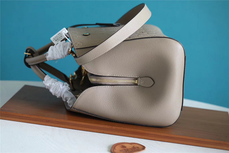 I W Fashion Lu-Vi bags - 8017