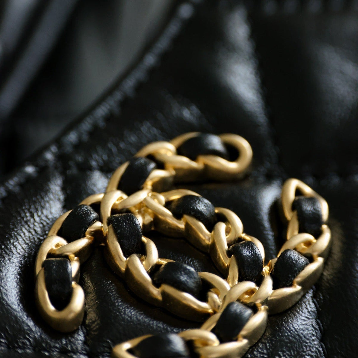 CC 23K HOBO BAG