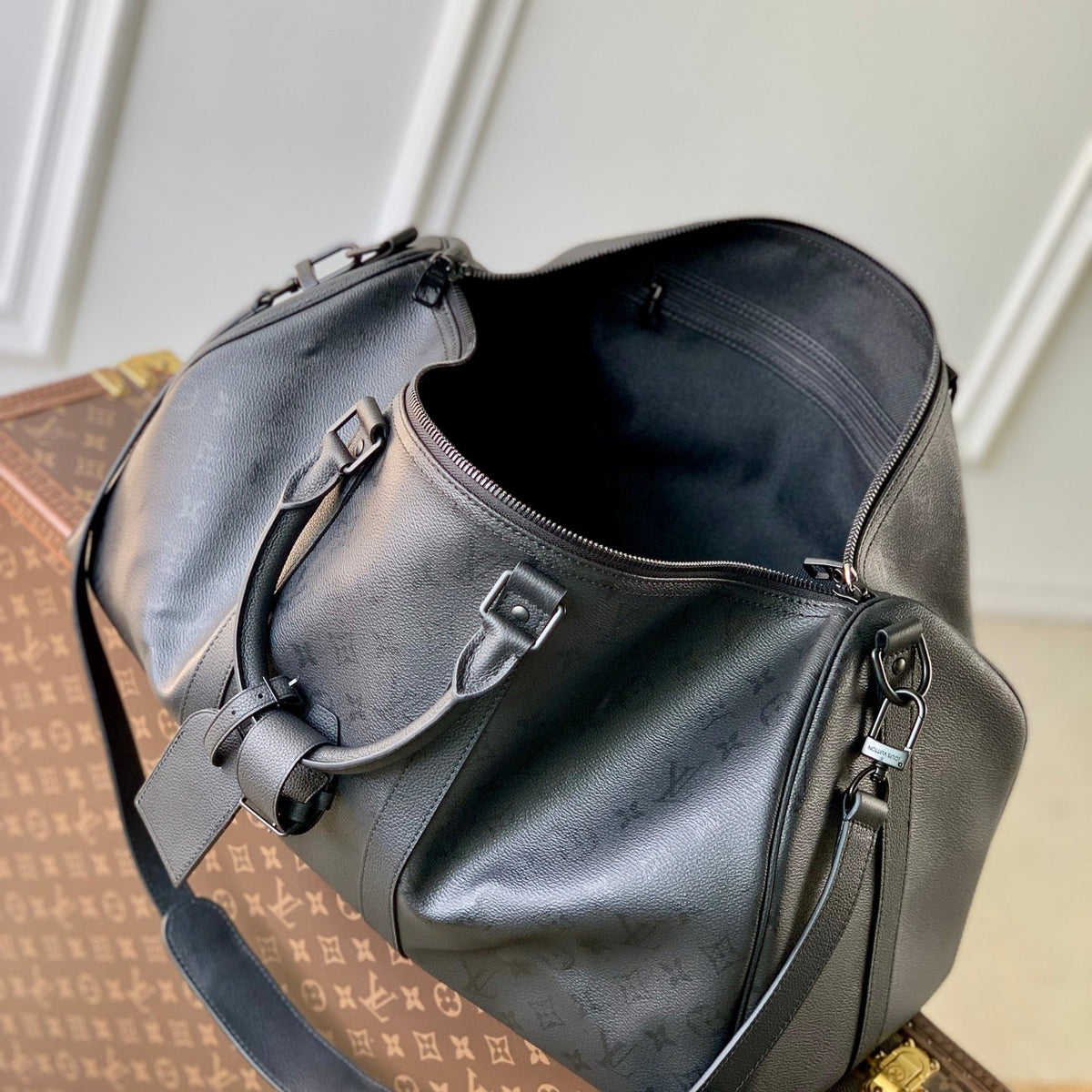 LOU KEEPALL BANDOULIÈRE 50 BAG