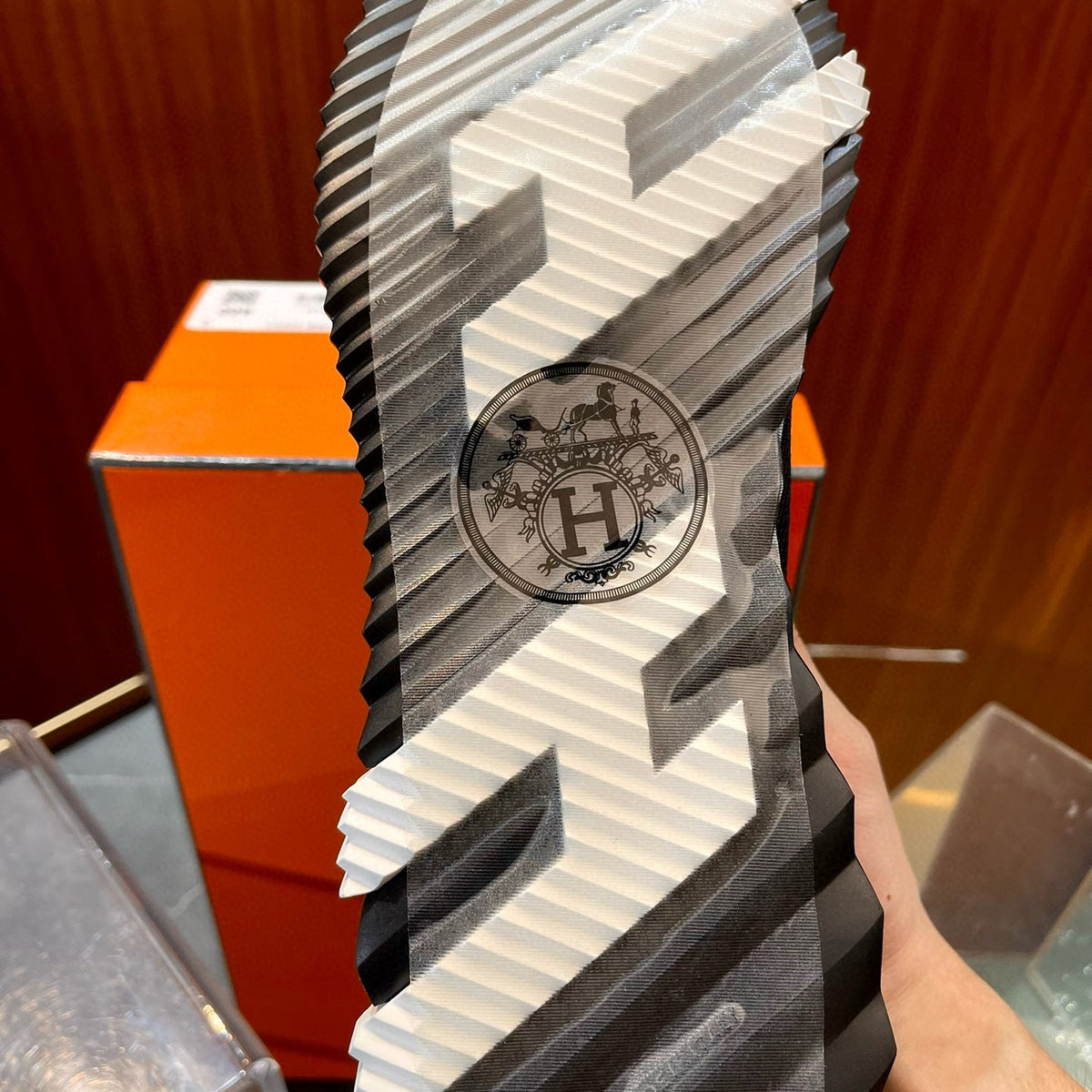 HERM BOUNCING SNEAKERS