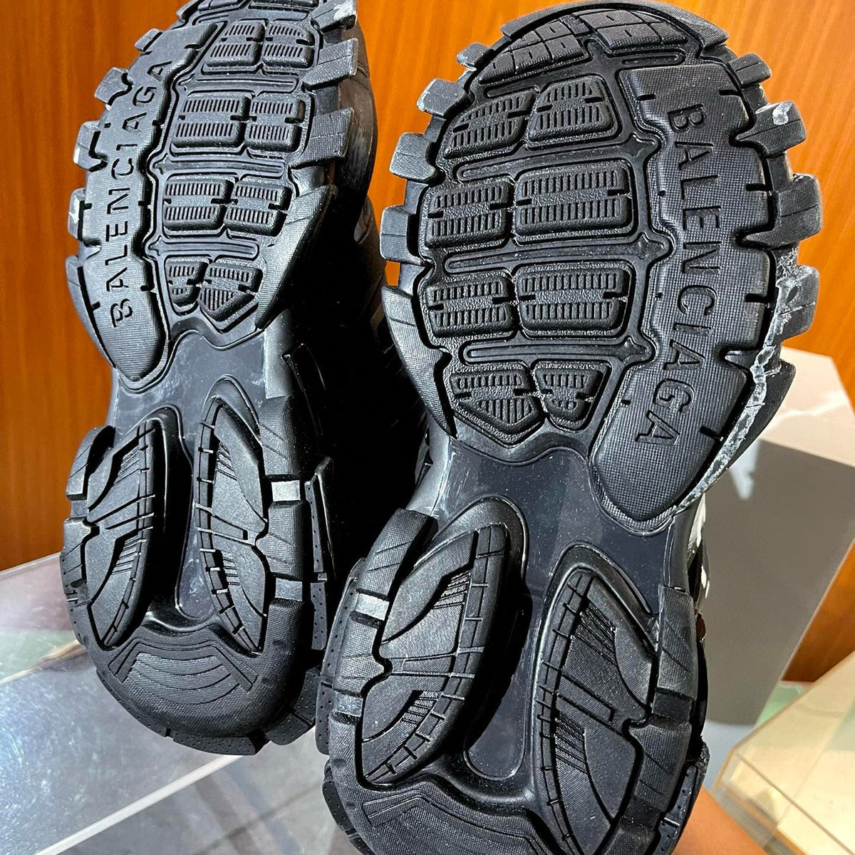 BAL TRACK SNEAKERS