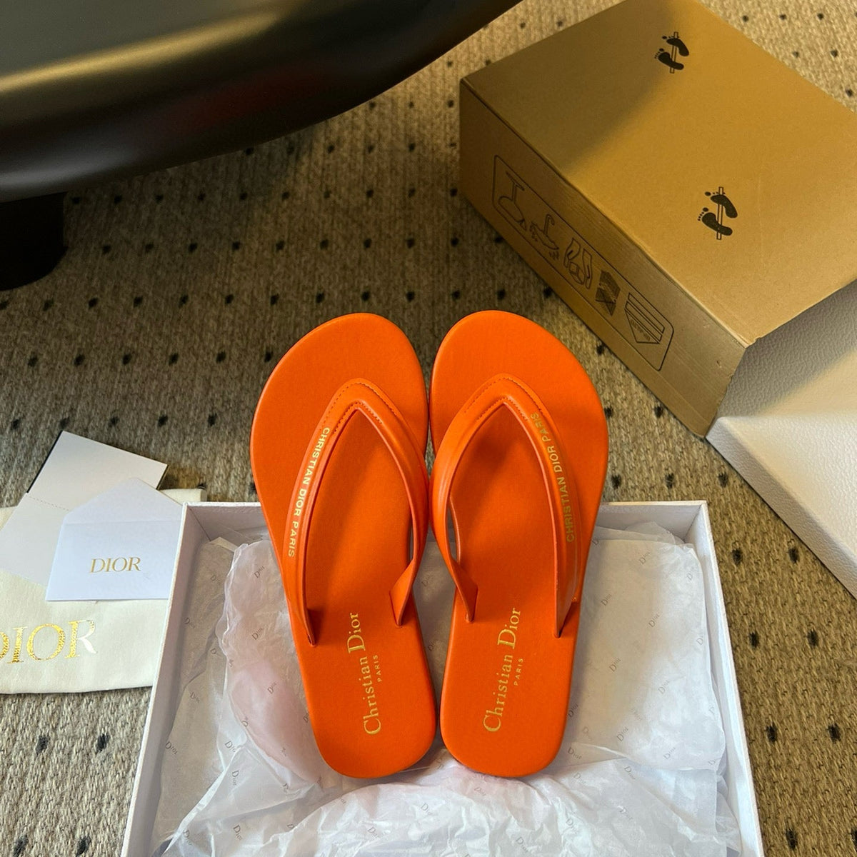 CD THONG SANDAL
