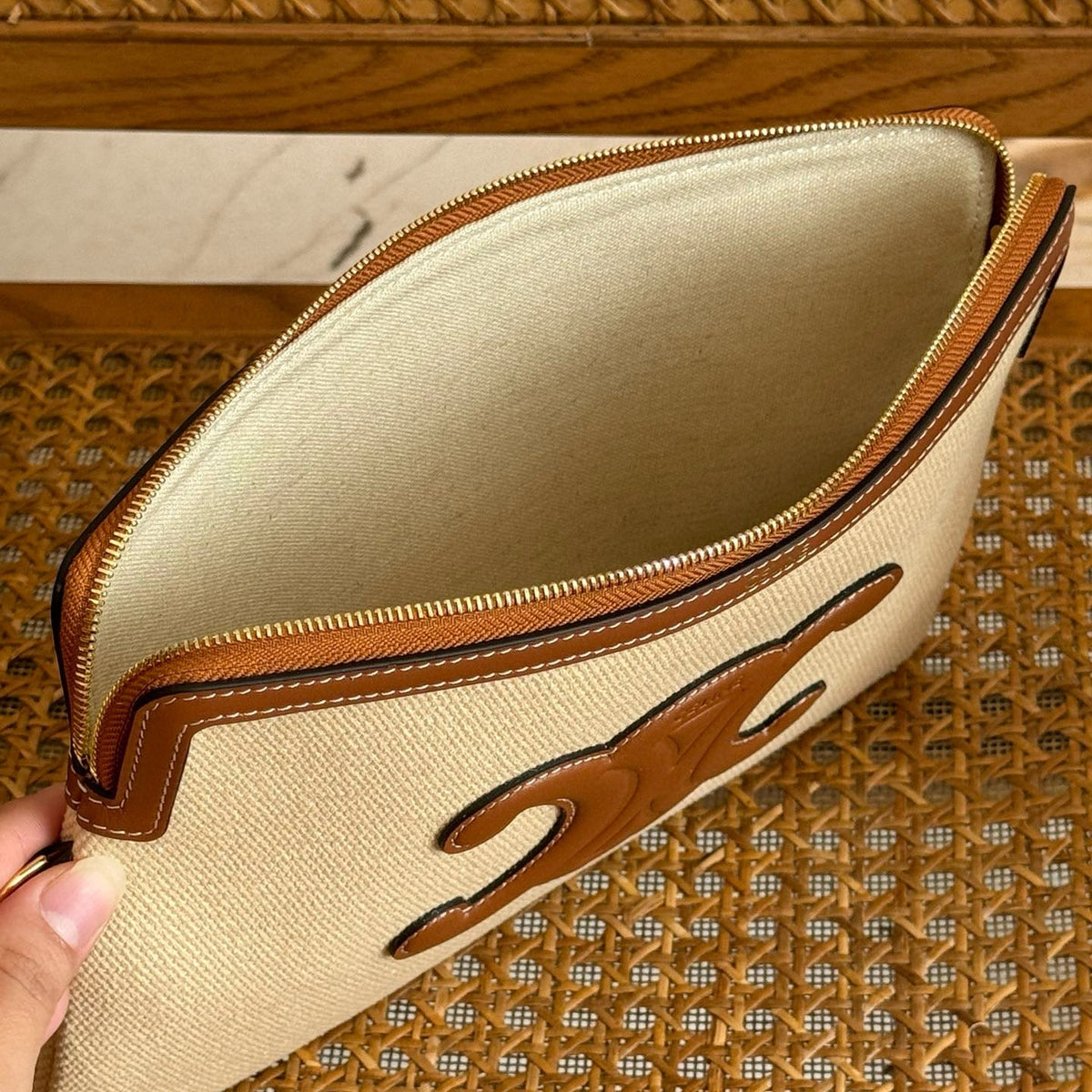 CEL SMALL POUCH WITH STRAP