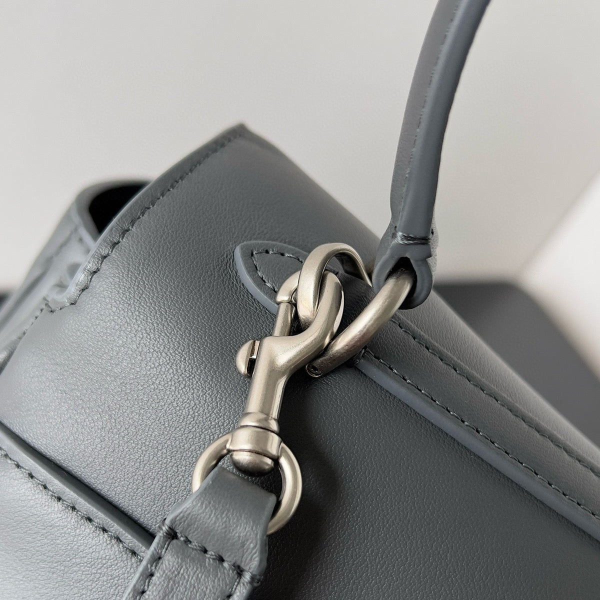 BAL MEDIUM RODEO BAG