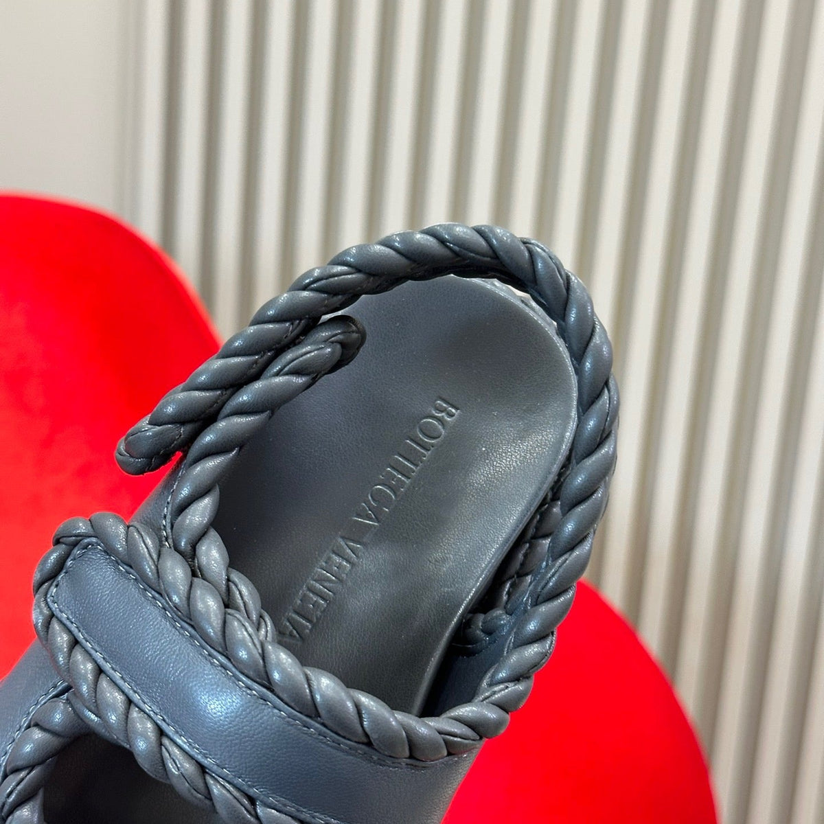 BV SANDALS